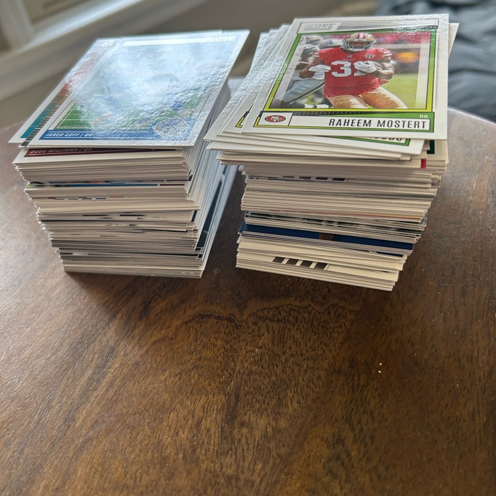 Large stack of about 300 NFL football cards